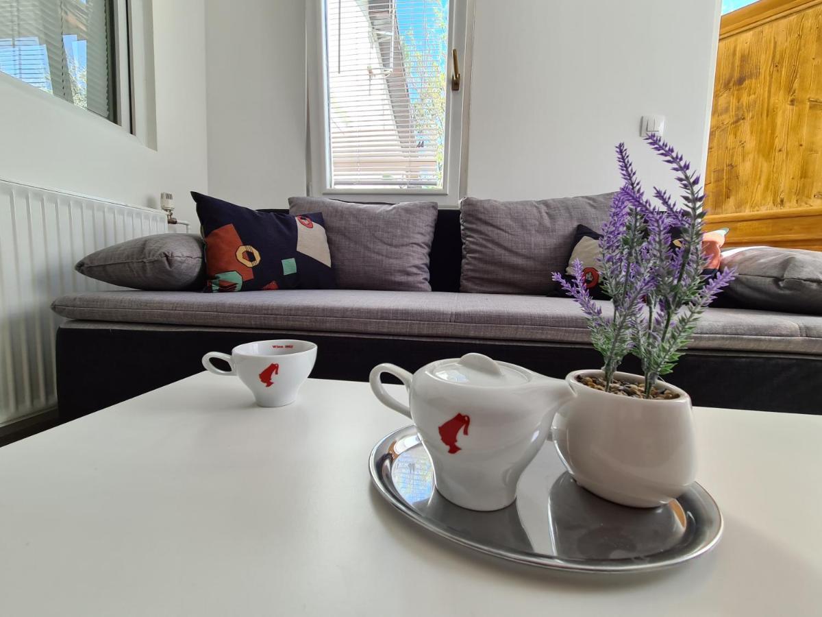 Apartamento Nikol Karlovac Exterior foto