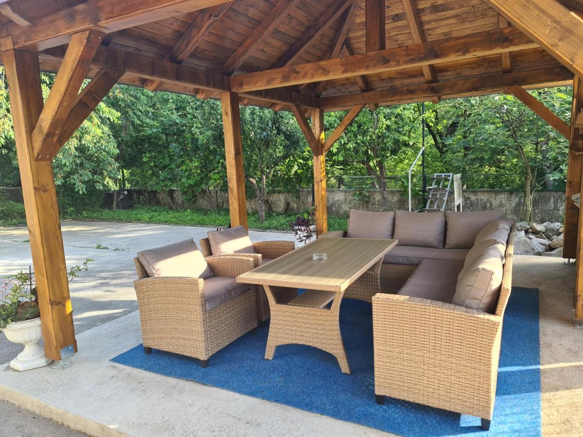 Apartamento Nikol Karlovac Exterior foto